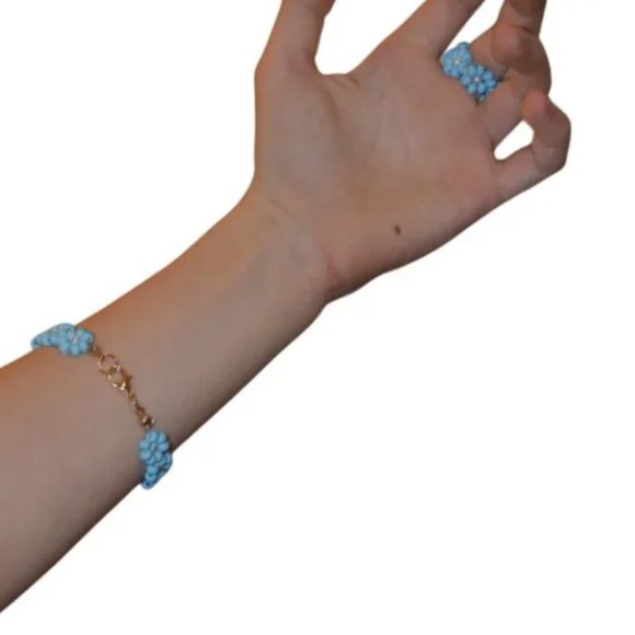 Handmade Sky Blue Seed Beaded Flowers Set of Bracelet & Ring - Picture 3 of 3